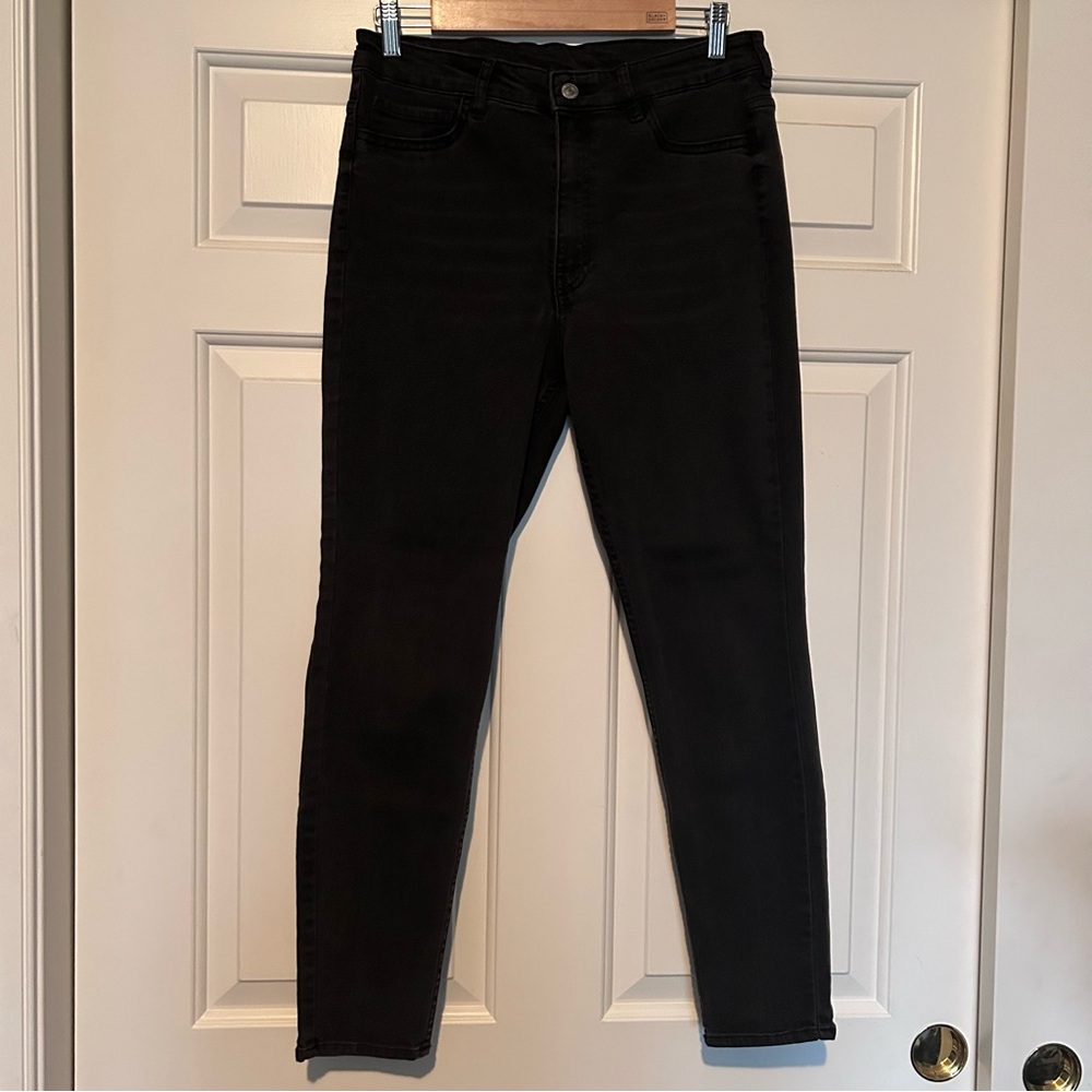 H&M Black Jeggings Size M Great Condition